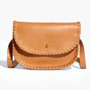 Madewell | The Whipstitch Belt Bag Leather Crossbody Bag desert camel leather
